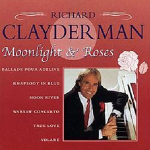 日韩少女裸体表演
